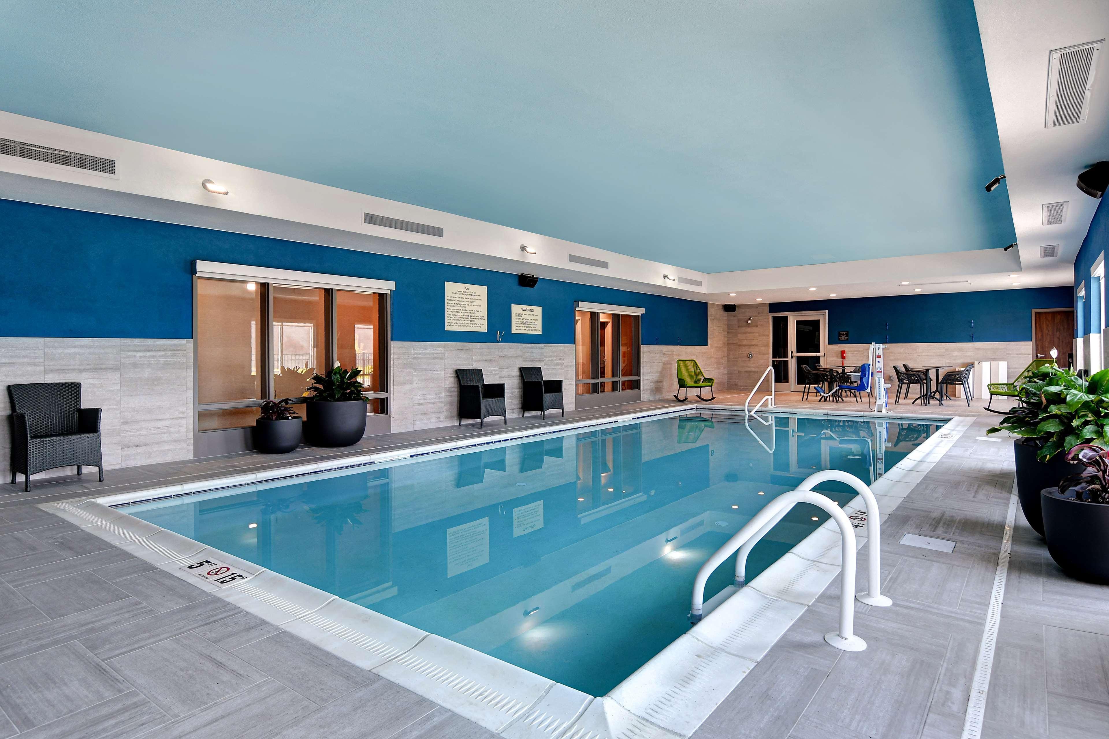 Hampton Inn & Suites Canal Winchester Columbus Екстериор снимка